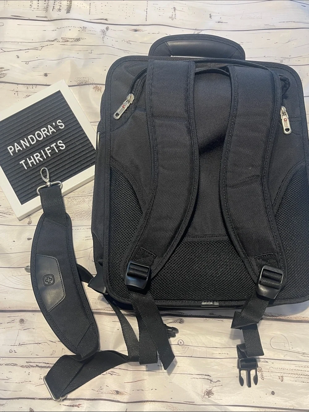 Dallchi-Sankyo Swiss Gear Black Men's Travel Backpack Preowned